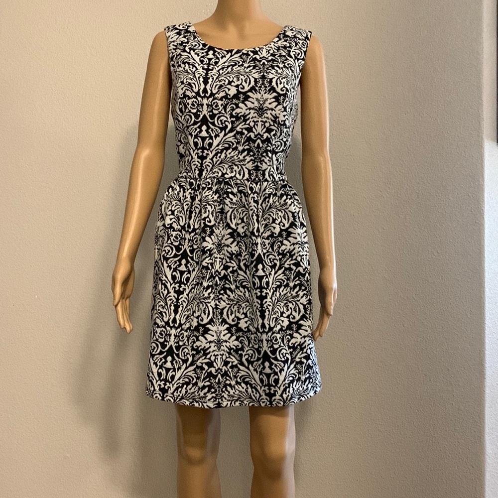 Mini dress, black/white jacquard, size L